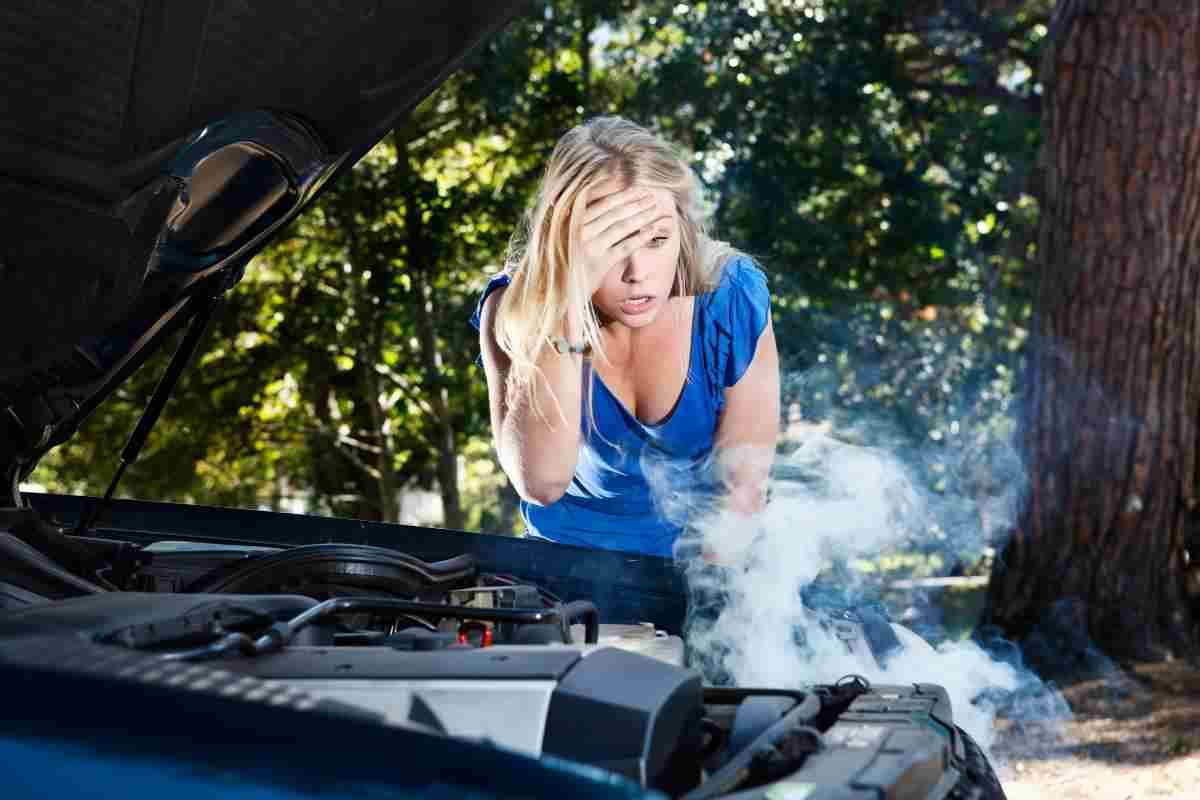 Danneggi la tua auto e non lo sai: è il gesto più semplice ma nessuno lo sa fare