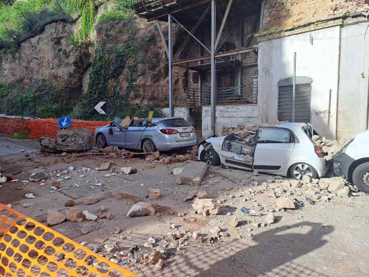 Disastro Roma muro crollato Collina Monteverde