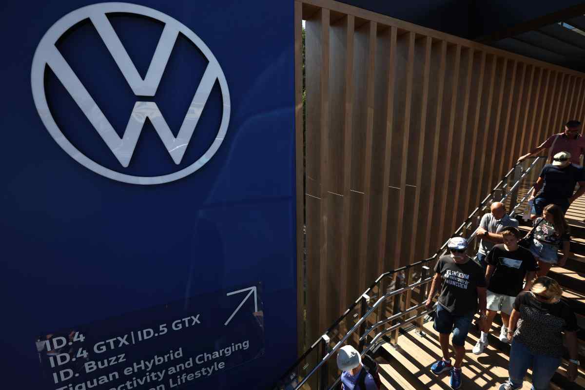 Volkswagen taglia il personale amministrativo