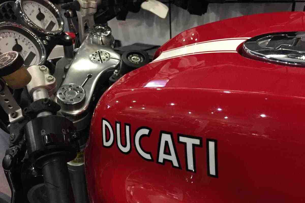 Ducati 750 Sport prezzo occasione