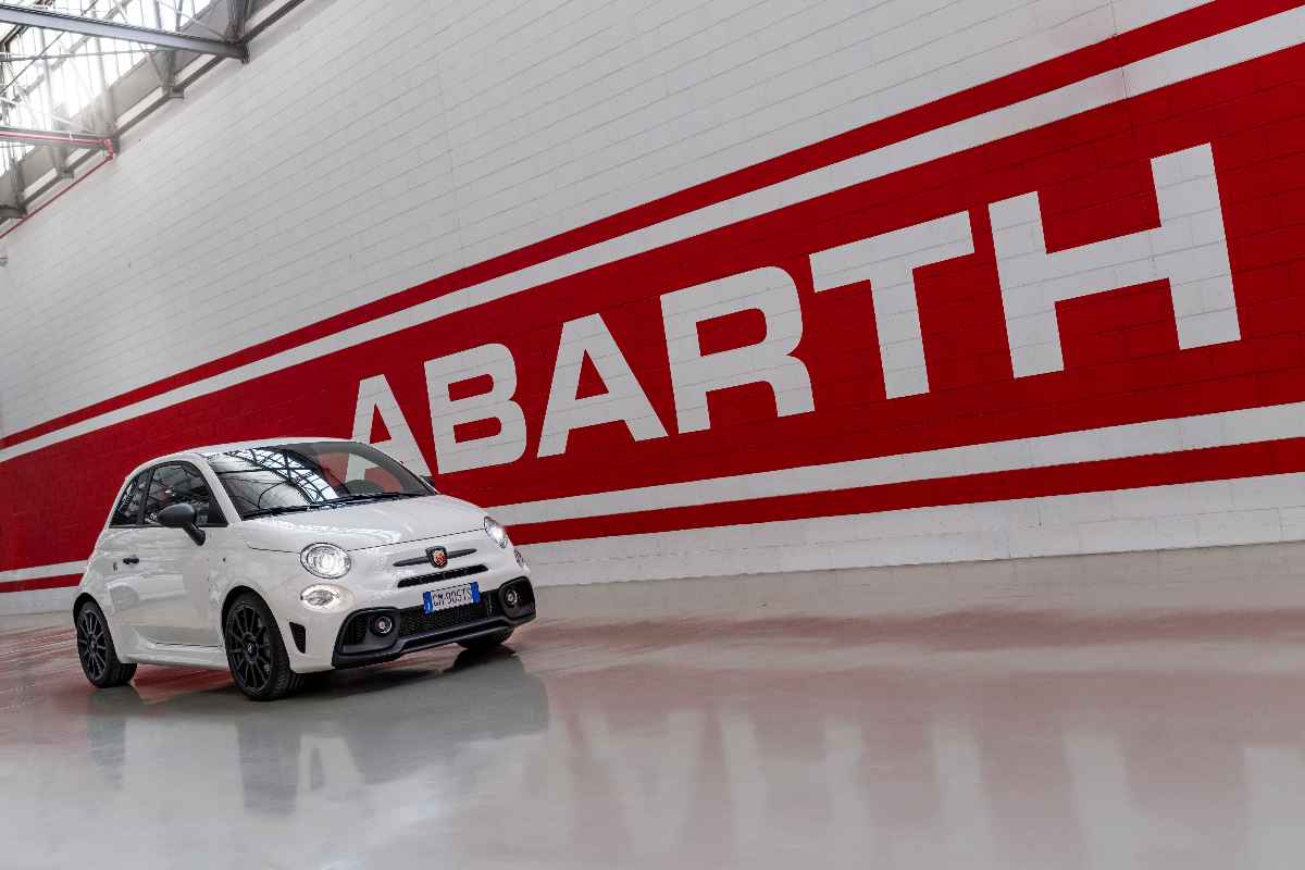 Abarth addio modello iconico