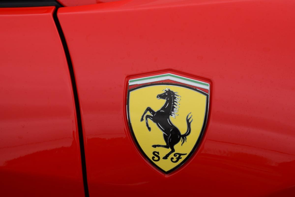 Ferrari sotto accusa, non gliela vuole vendere: lui fa causa e spedisce un assegno a Maranello