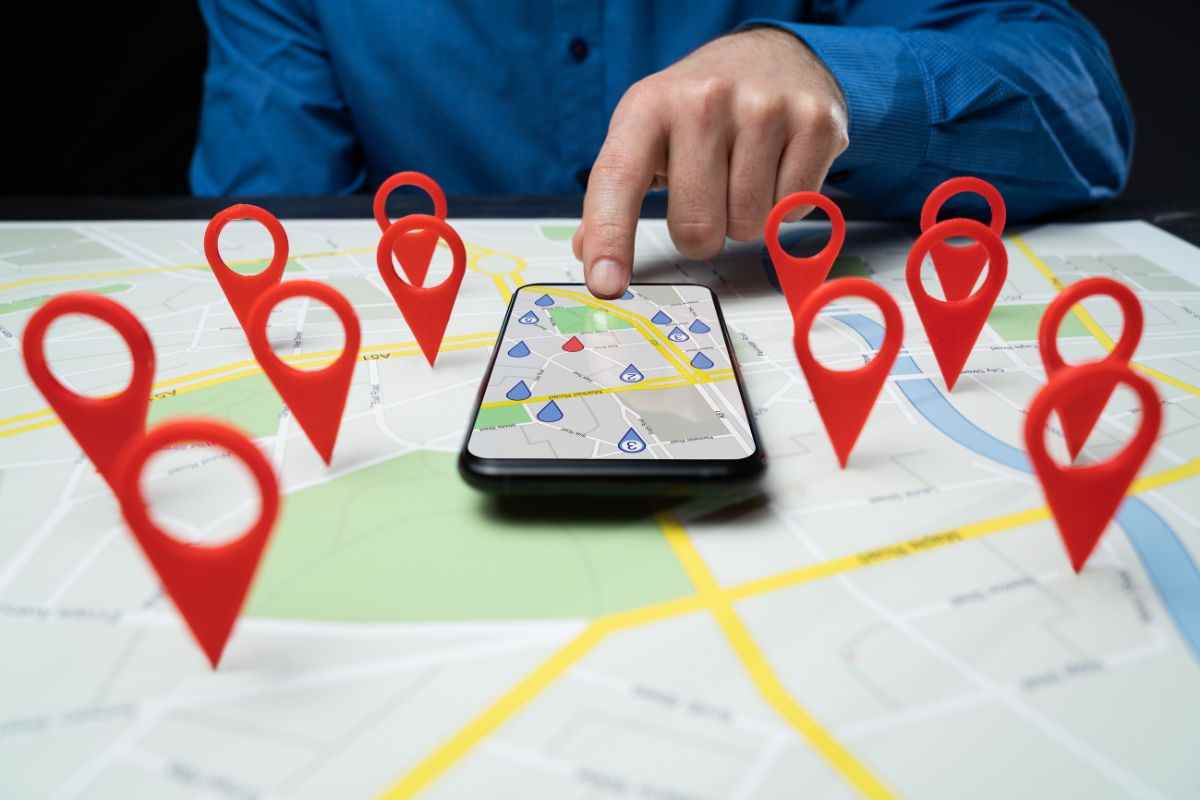 Google Maps pronto ad andare in pensione, il competitor l'ha fatta grossa: nuova funzione rivoluzionaria