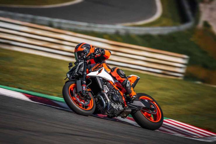 KTM 990 Super Duke R tutti i dettagli