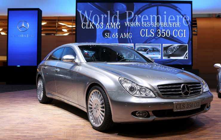 Mercedes CLS guasto al tetto