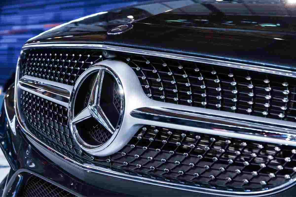 Mercedes, pericolo per i conducenti: scatta il richiamo di massa per queste vetture