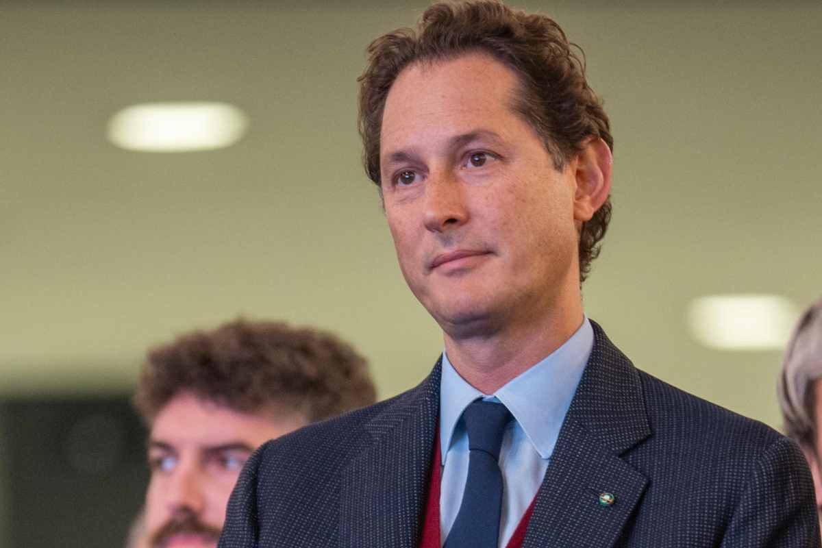 Stellantis, John Elkann punta al mercato delle moto