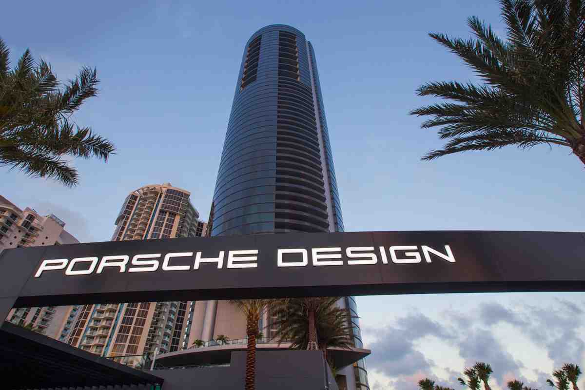 La Torre Porsche a Miami rischia grosso