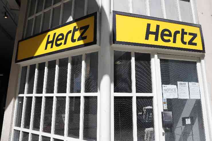 Hertz svendita elettriche