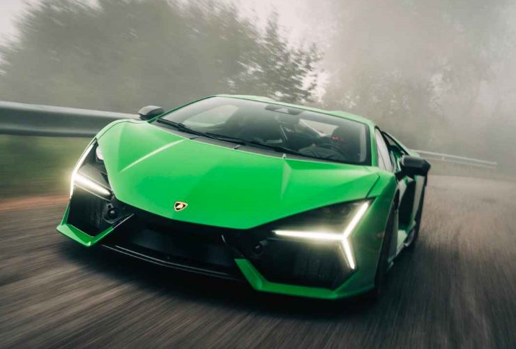 Lamborghini, avaria tecnica Revuelto