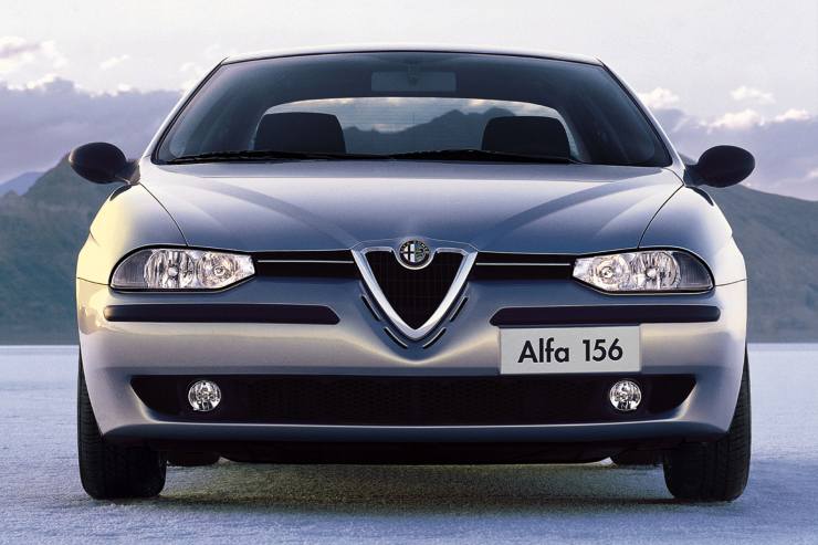 Alfa Romeo 156 tutti i dettagli