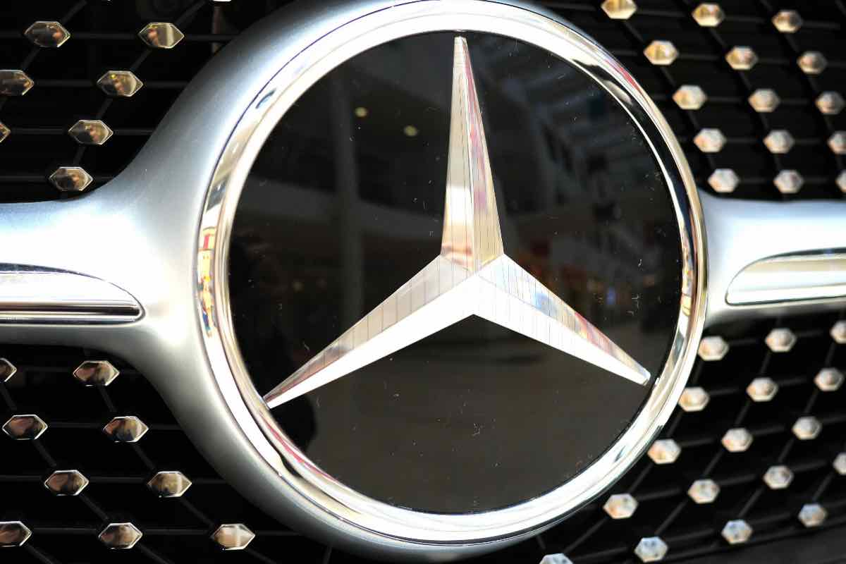 Mercedes partono i licenziamenti